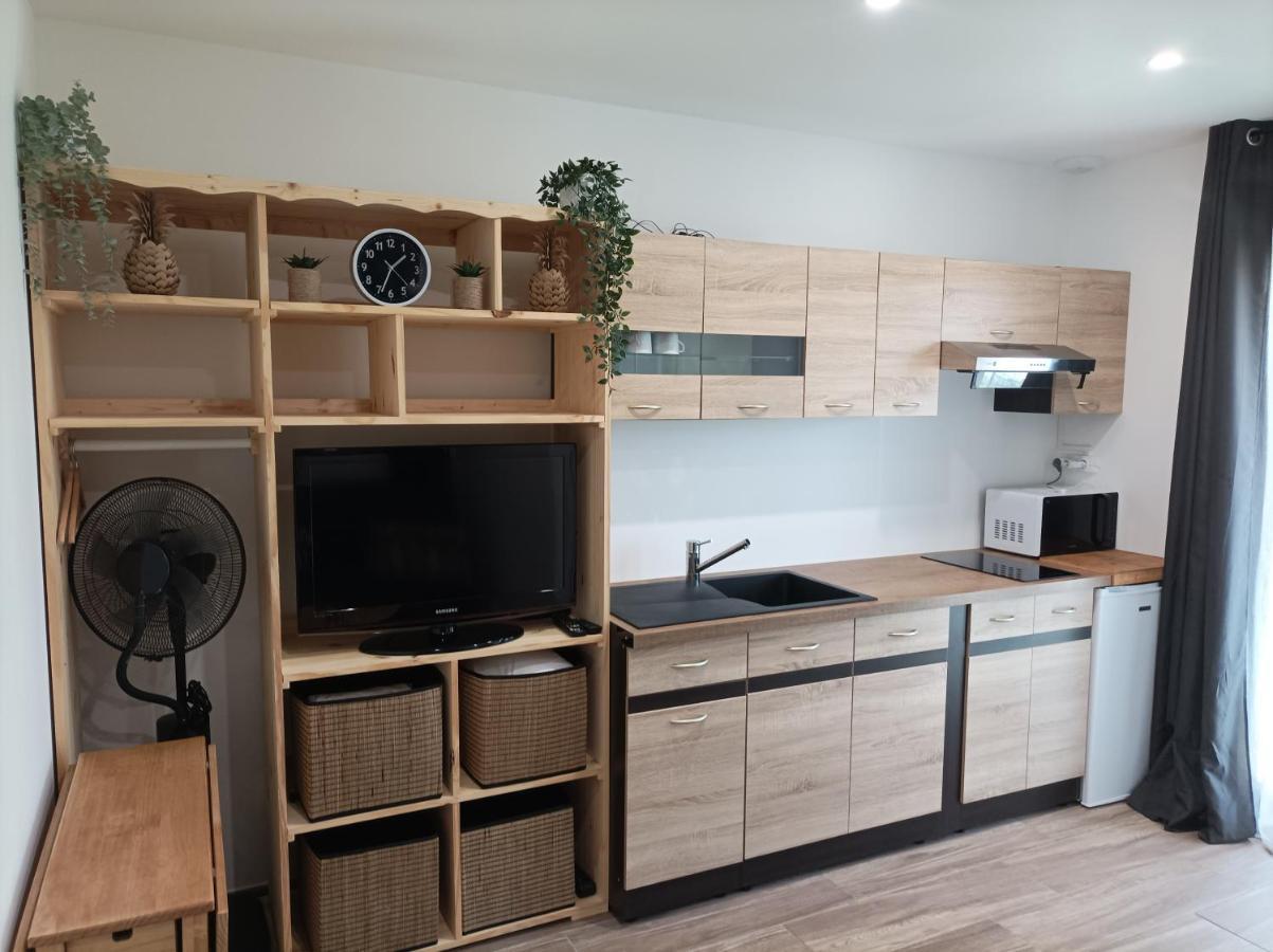 Chambre Amenage En Studio Cers Eksteriør bilde